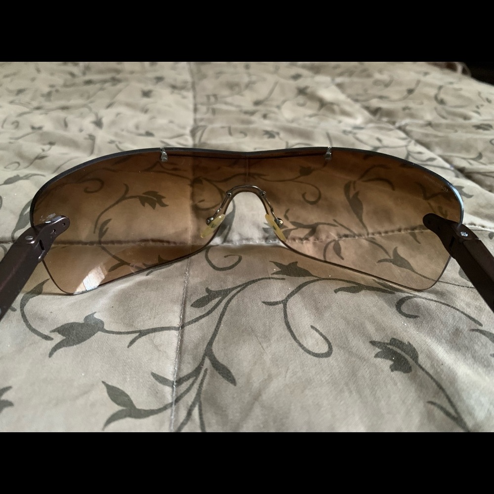 Prada sunglasses with original case - Picture 4 of 5
